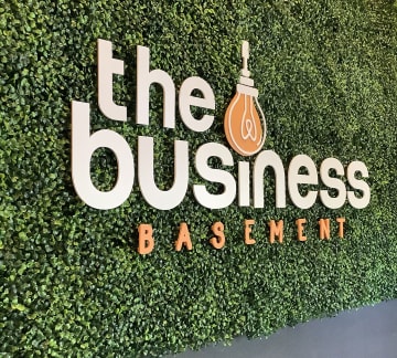 Custom Business Logo Metal Signs