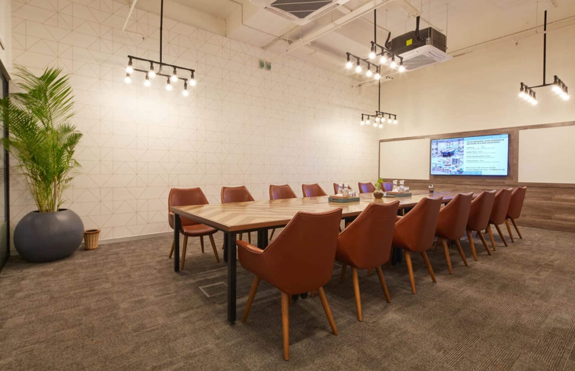 hourly meeting room rental Chennai