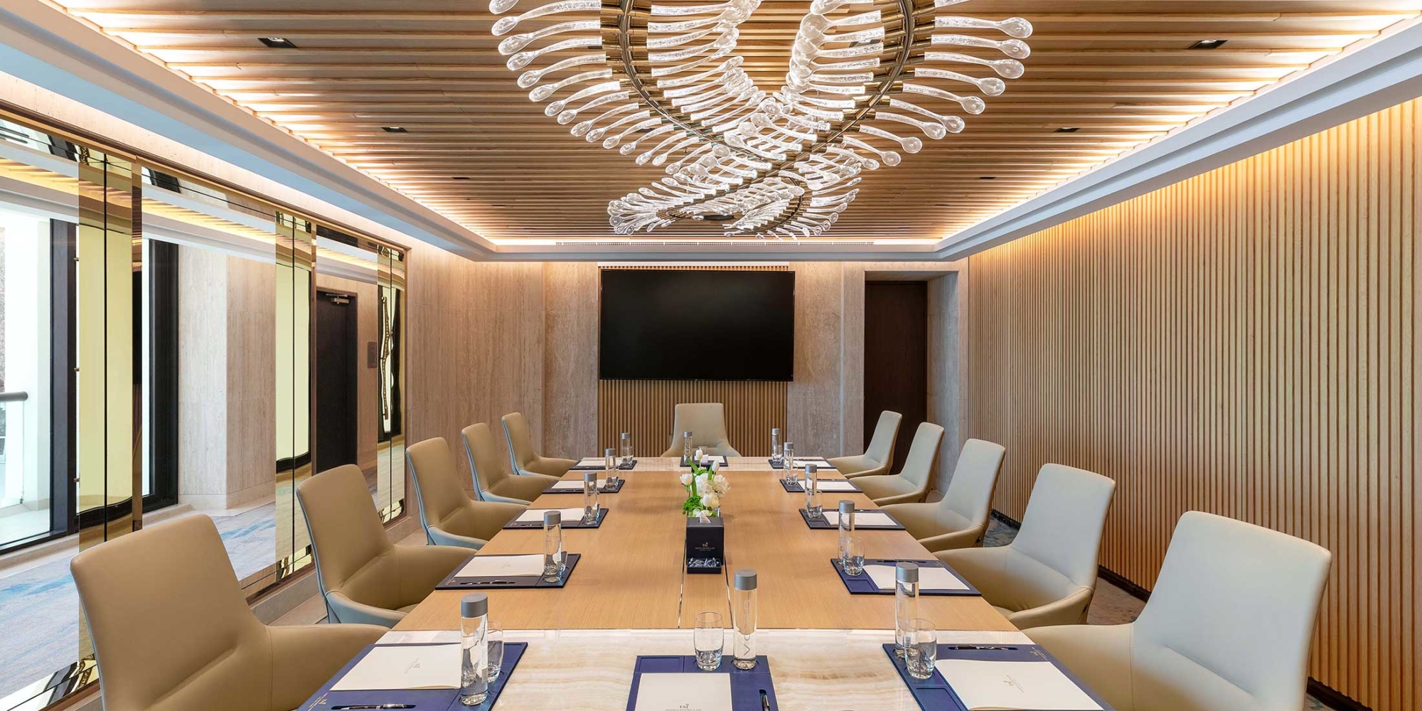 hourly meeting rooms Revere