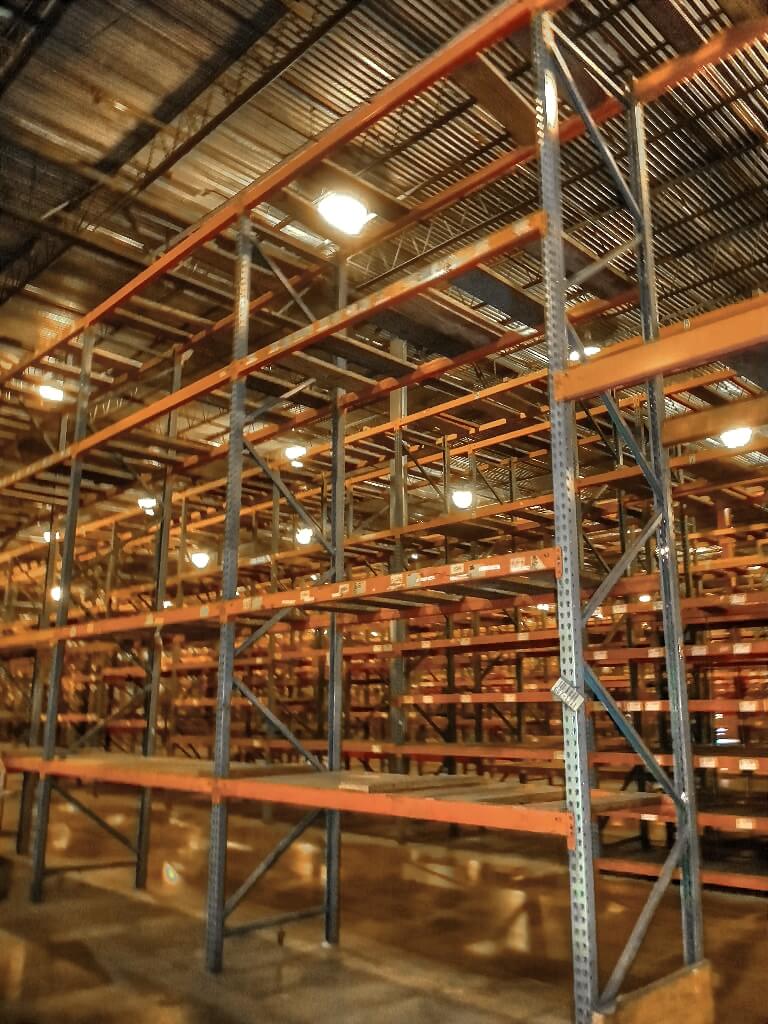 Second-hand industrial shelving
